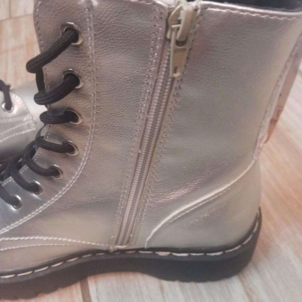 SINCERELY JULES Metallic Silver Combat Boots Size 7.5 - Picture 6 of 7